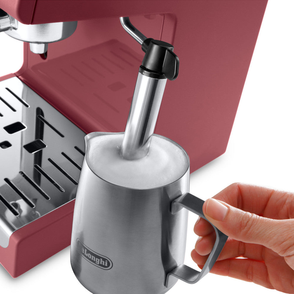 De’Longhi ECP3220R Manual Espresso Machine with 15-Bar Pump in Red