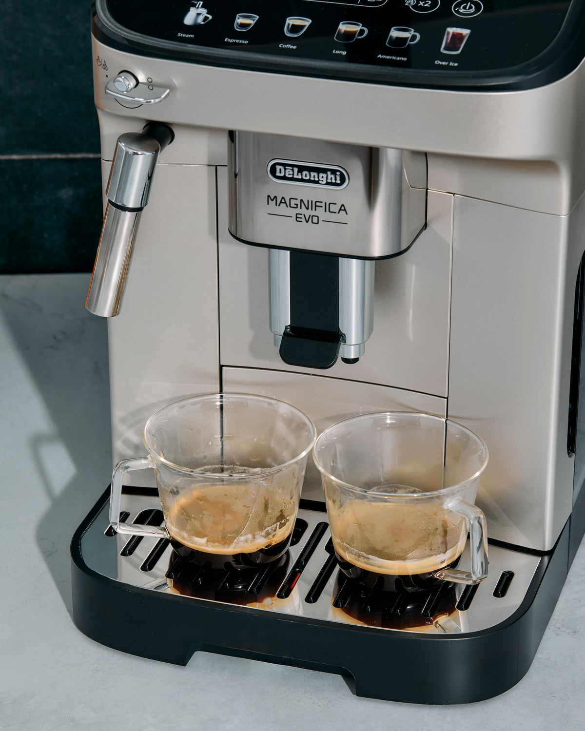 De’Longhi Magnifica Evo Fully Automatic Espresso Machine with LatteCrema Milk System – ECAM29043SB