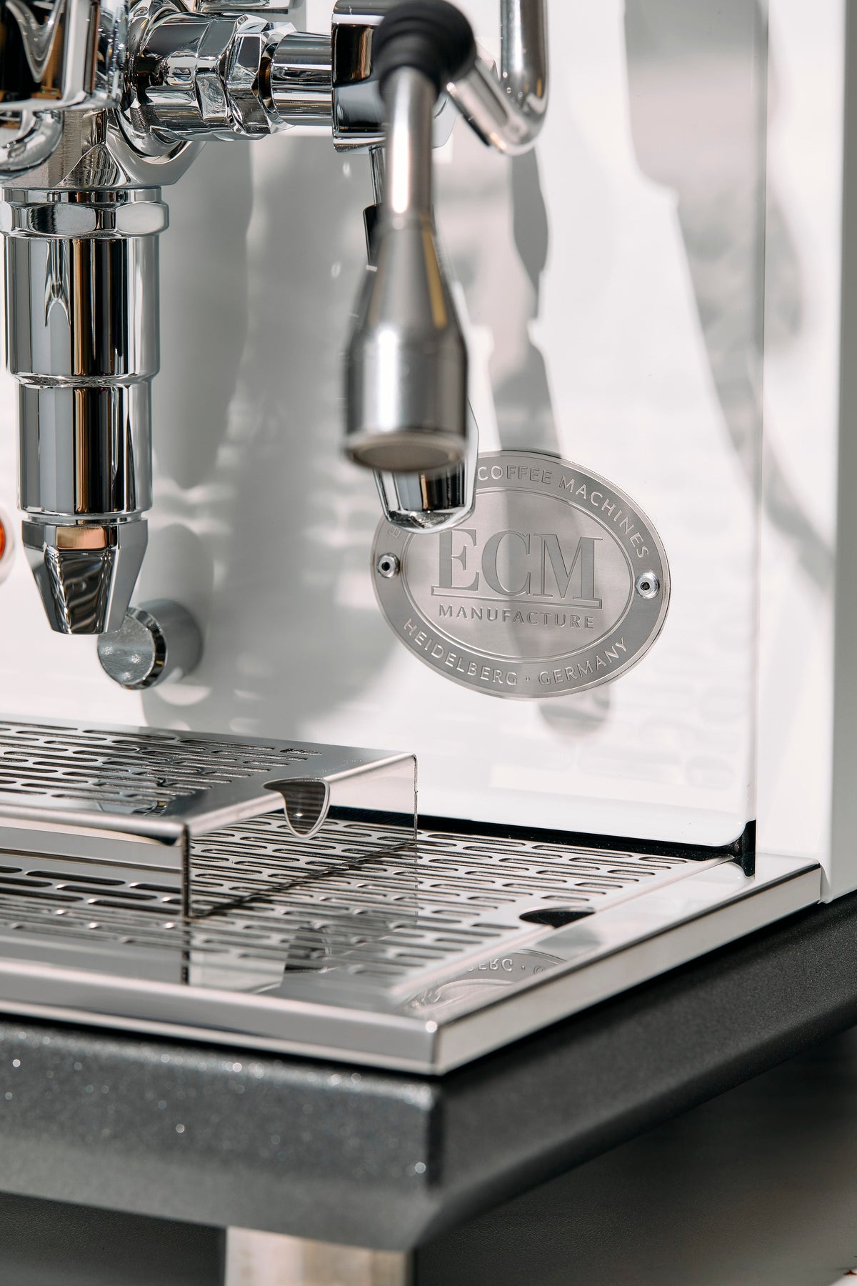 ECM Synchronika Dual-Boiler Espresso Machine – Limited Edition Color Line