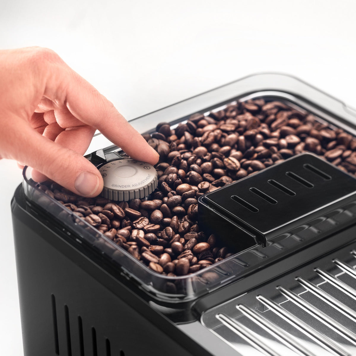 De’Longhi Eletta Explore Fully Automatic Hot and Cold Espresso Machine with Milk System