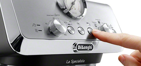 De’Longhi La Specialista Arte Semi-Automatic Espresso Machine with Built-In Grinder – EC9155MB