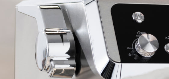 De’Longhi La Specialista Prestigio Semi-Automatic Espresso Machine with Built-In Grinder
