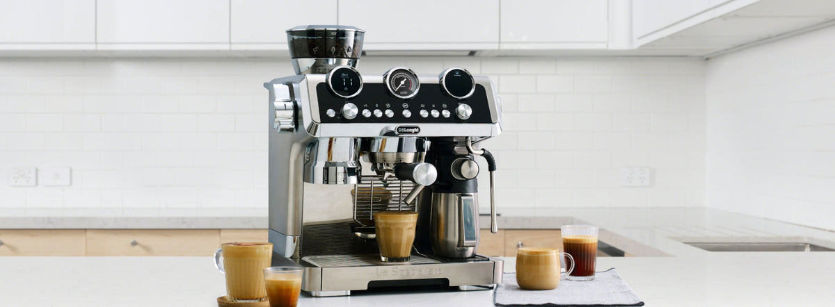 De’Longhi La Specialista Maestro Semi-Automatic Espresso Machine with Built-In Grinder