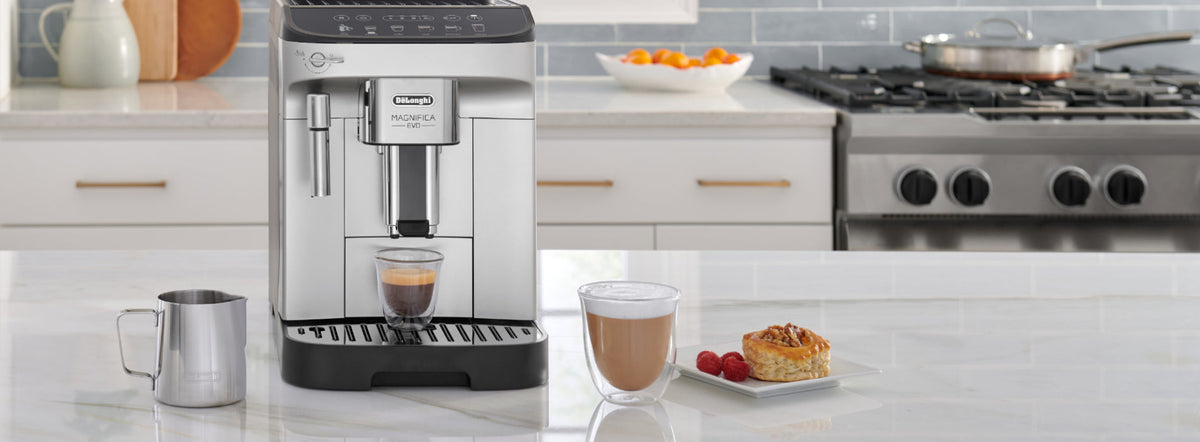 De’Longhi Magnifica Evo Fully Automatic Espresso Machine with LatteCrema Milk System – ECAM29043SB