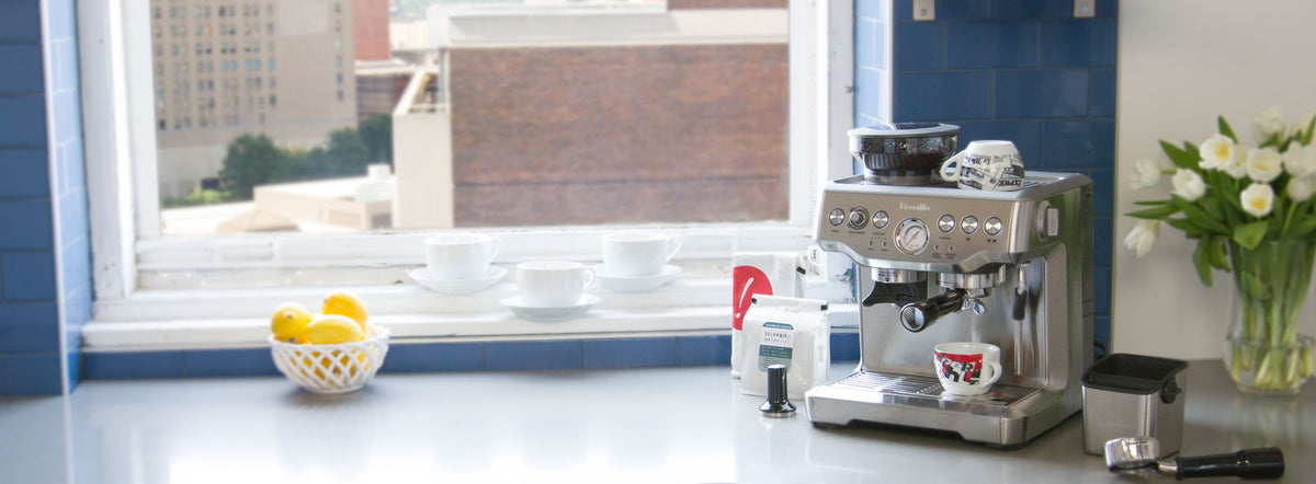 Breville Barista Express Semi-Automatic Espresso Machine with Grinder in Brushed Stainless Steel – BES870XL